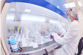 過敏管理專家 凌越生醫20+ 年專注過敏原檢測技術研發，打造出符合在地需求的檢測平台，確保檢測精準可靠。